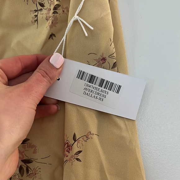 NWT Reformation Averi silk dress - Picture 7 of 8